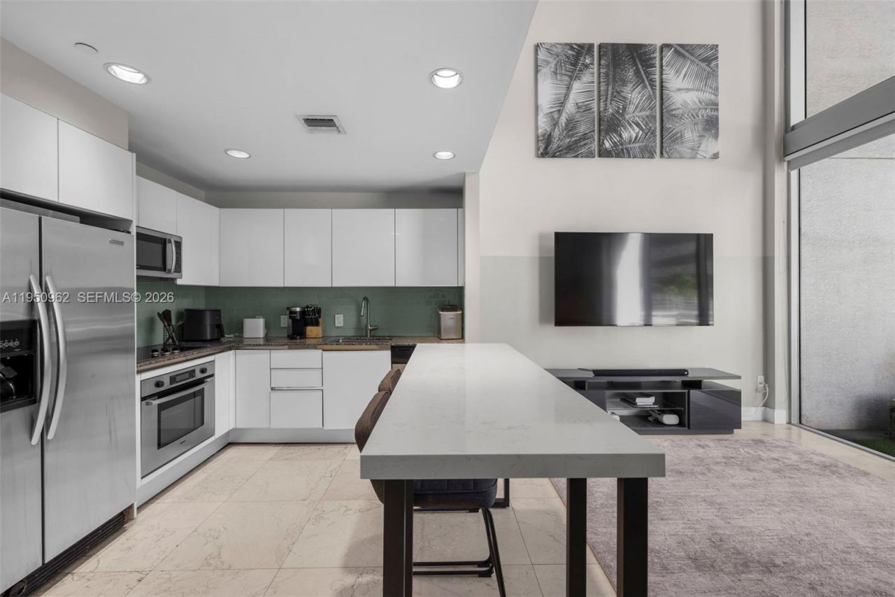 Please Call For Address, Unit 218, Miami, FL 33131 Photo