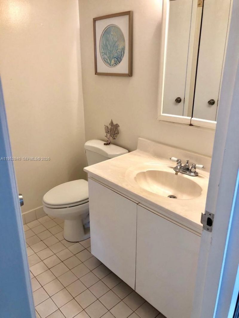 3140 S Ocean Dr, Unit 1901, Hallandale Beach, FL 33009 Photo