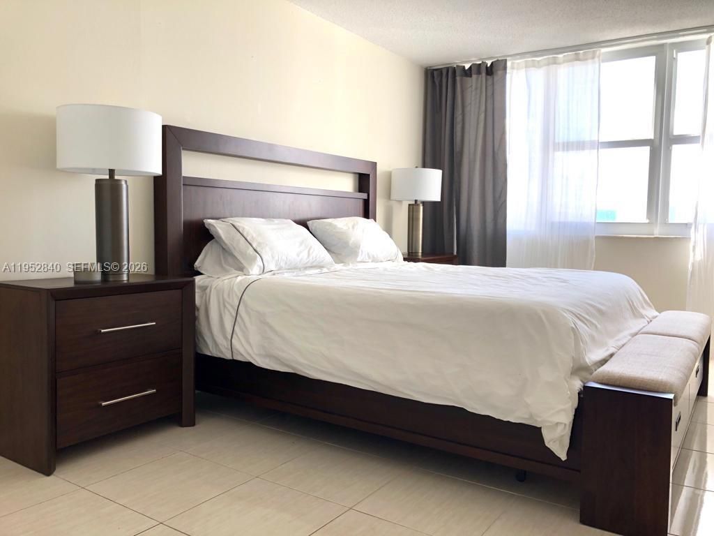 3140 S Ocean Dr, Unit 1901, Hallandale Beach, FL 33009 Photo