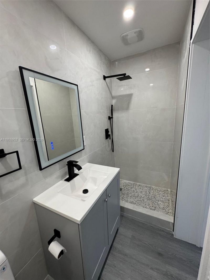 9221 Broad Manor Rd, Miami, FL 33147 Photo