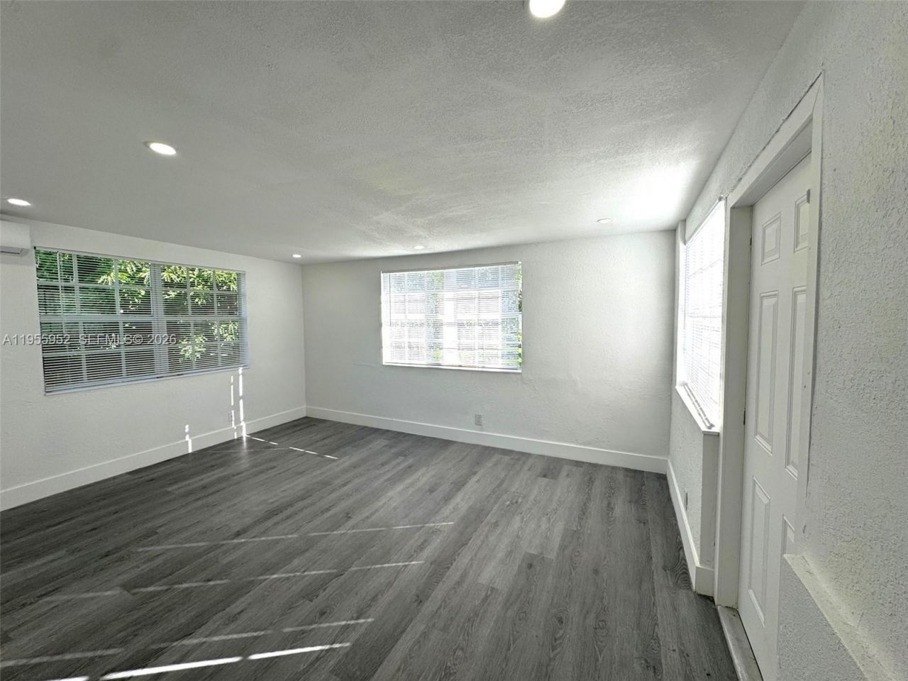 9221 Broad Manor Rd, Miami, FL 33147 Photo