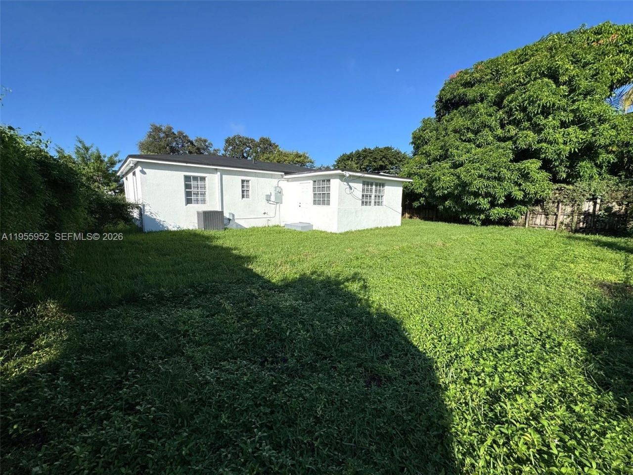 9221 Broad Manor Rd, Miami, FL 33147 Photo