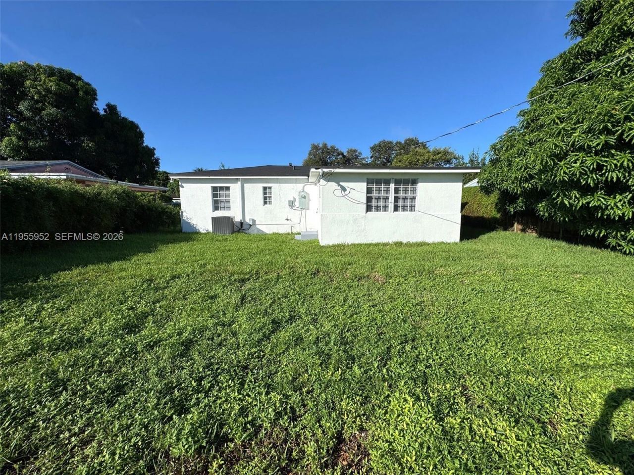 9221 Broad Manor Rd, Miami, FL 33147 Photo