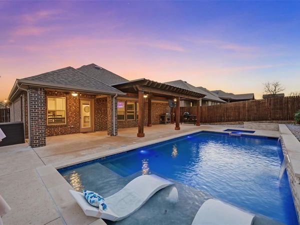 2900 Frio Road, Oak Point, TX 75068