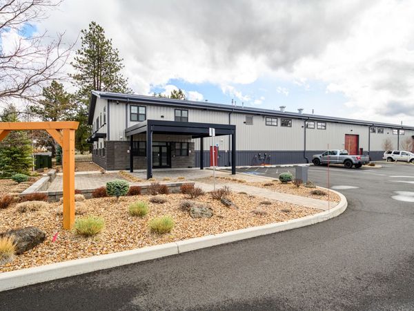 275 W Lundgren Mill Drive, Sisters, OR 97759