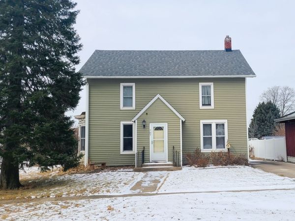 707 Douglas Avenue, Ashton, IL 61006