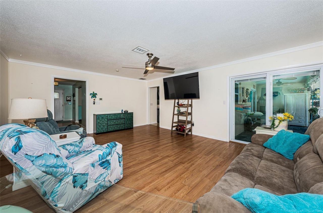 2015 Park Street N, Saint Petersburg, FL 33710 Photo