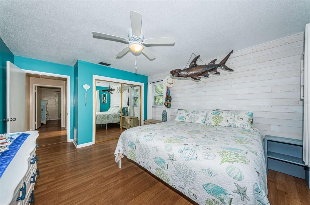 2015 Park Street N, Saint Petersburg, FL 33710 Photo