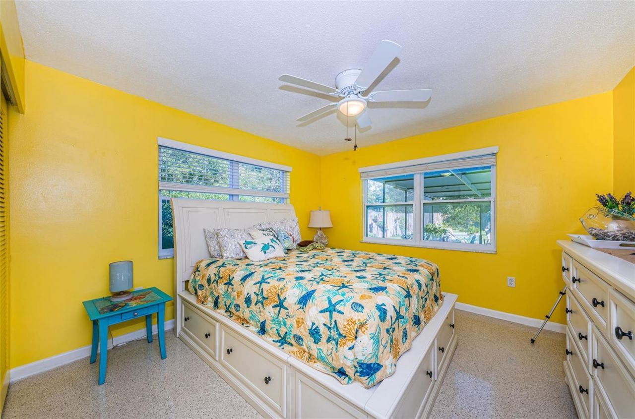 2015 Park Street N, Saint Petersburg, FL 33710 Photo