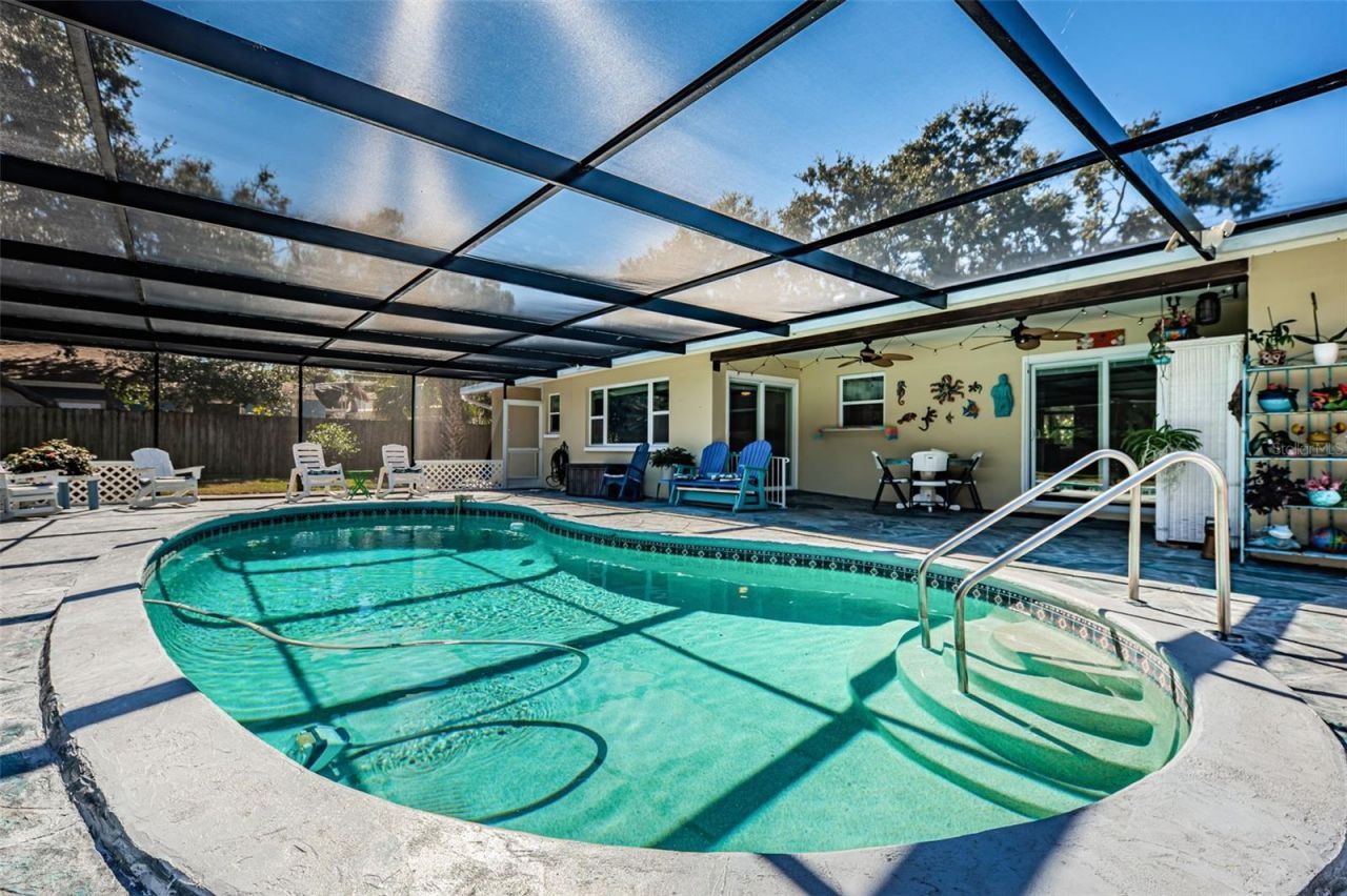 2015 Park Street N, Saint Petersburg, FL 33710 Photo