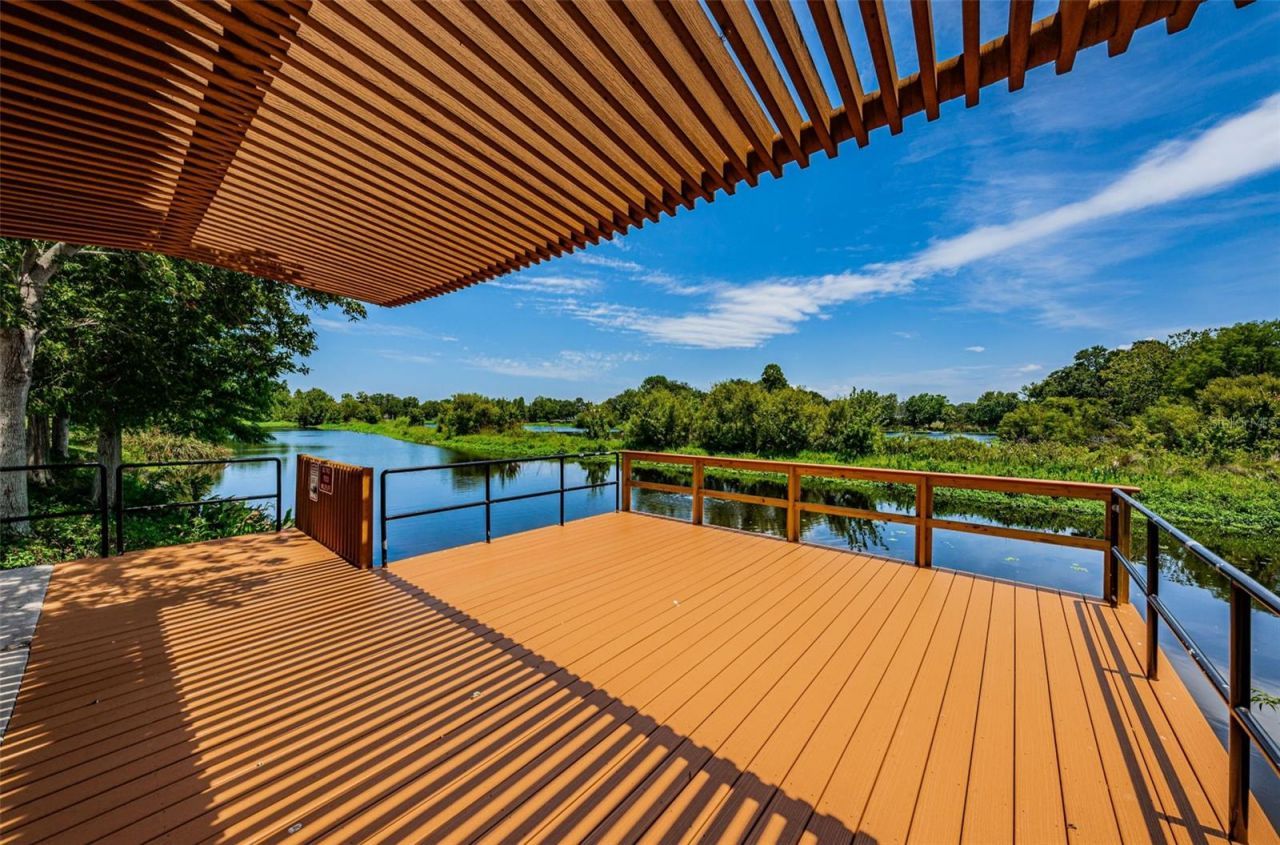 2015 Park Street N, Saint Petersburg, FL 33710 Photo