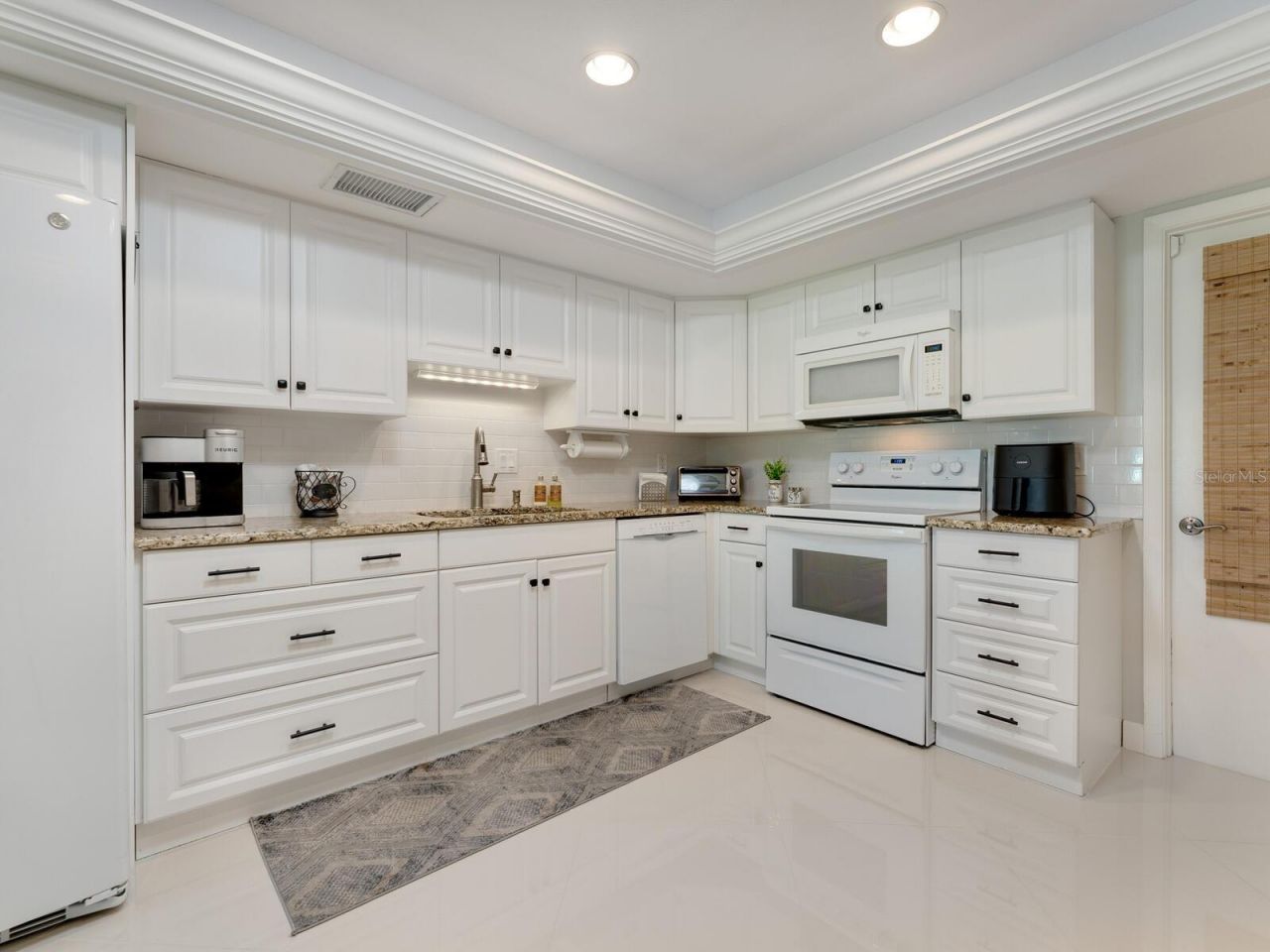 6994 W Country Club Drive N, Sarasota, FL 34243 Photo