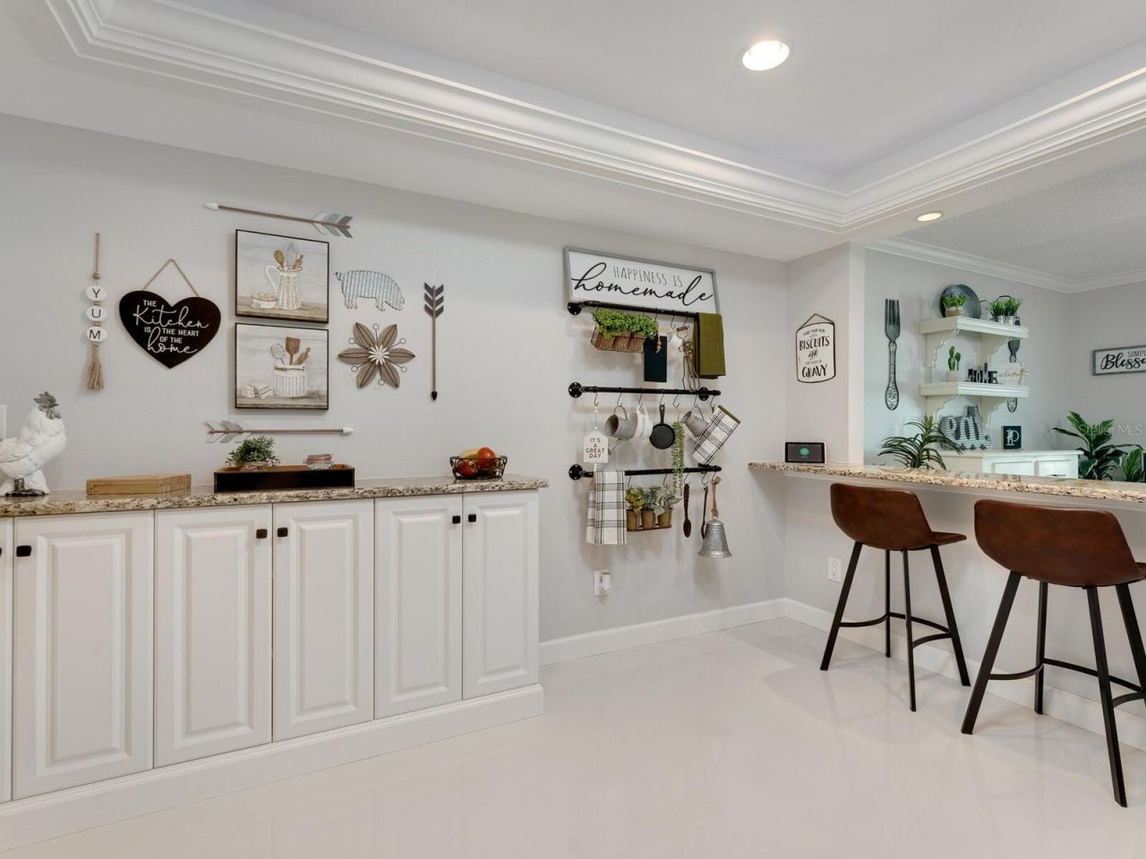 6994 W Country Club Drive N, Sarasota, FL 34243 Photo