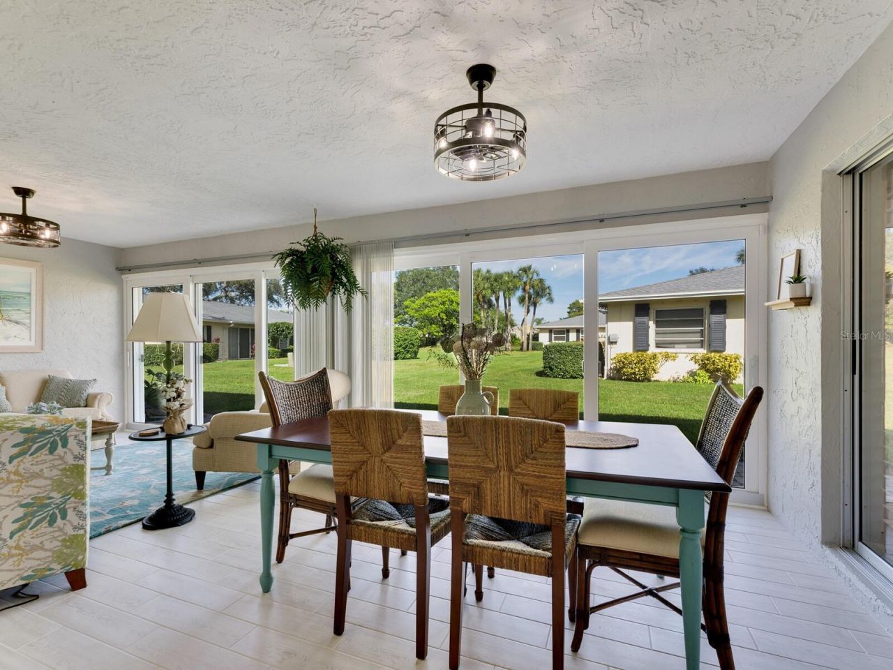 6994 W Country Club Drive N, Sarasota, FL 34243 Photo