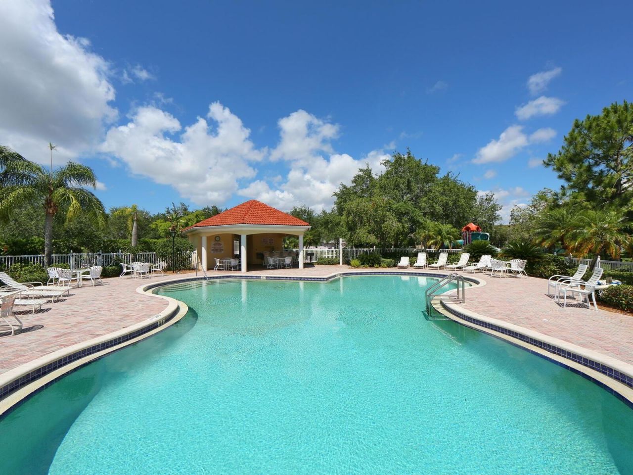 6994 W Country Club Drive N, Sarasota, FL 34243 Photo