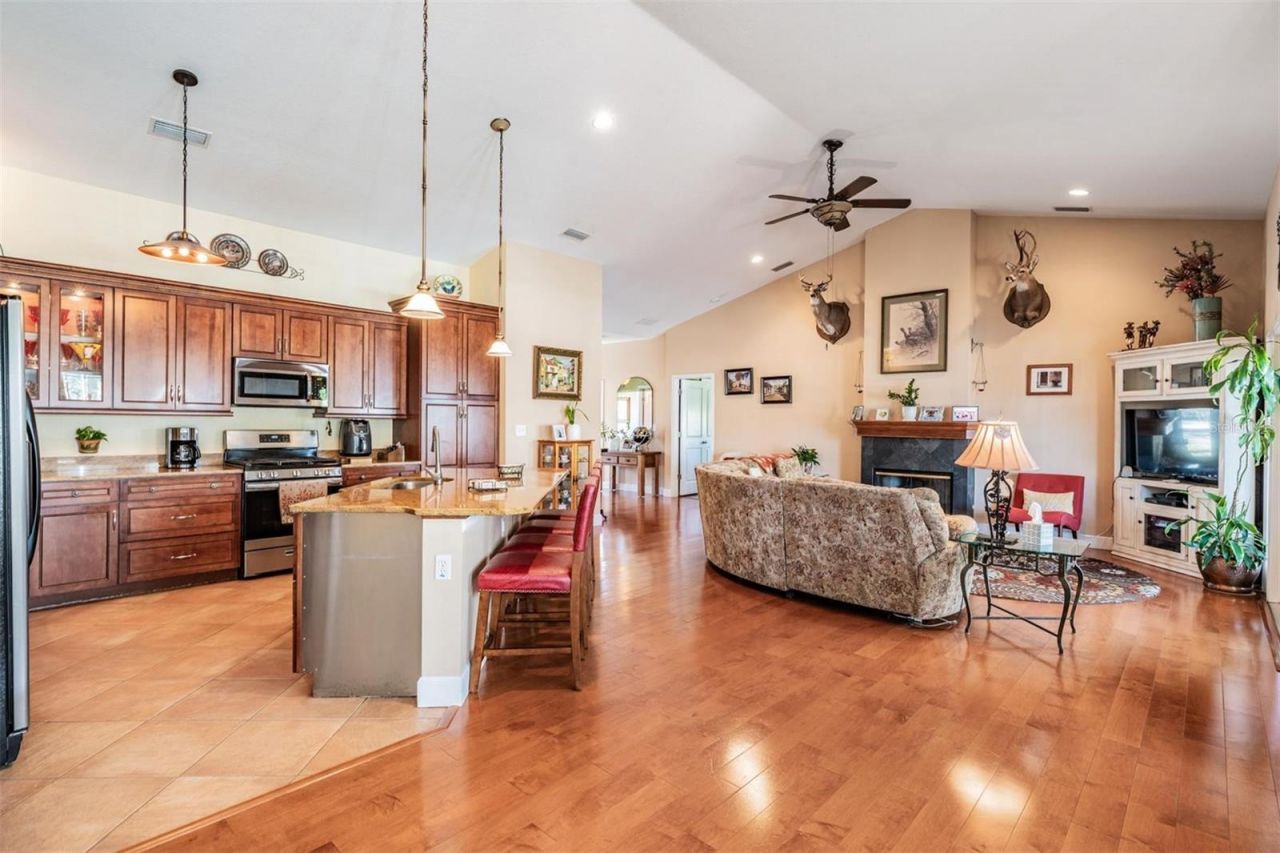 8027 Ehren Cutoff, Land O Lakes, FL 34639 Photo