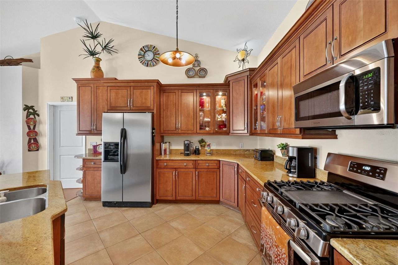 8027 Ehren Cutoff, Land O Lakes, FL 34639 Photo