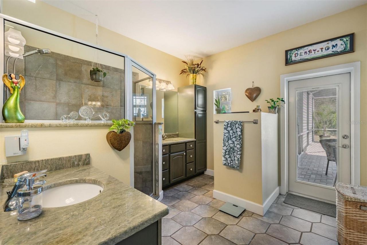 8027 Ehren Cutoff, Land O Lakes, FL 34639 Photo