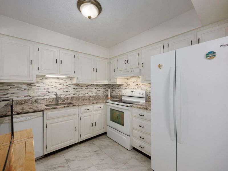 5275 Portland Street, Unit 202, Columbus, OH 43235 Photo 11