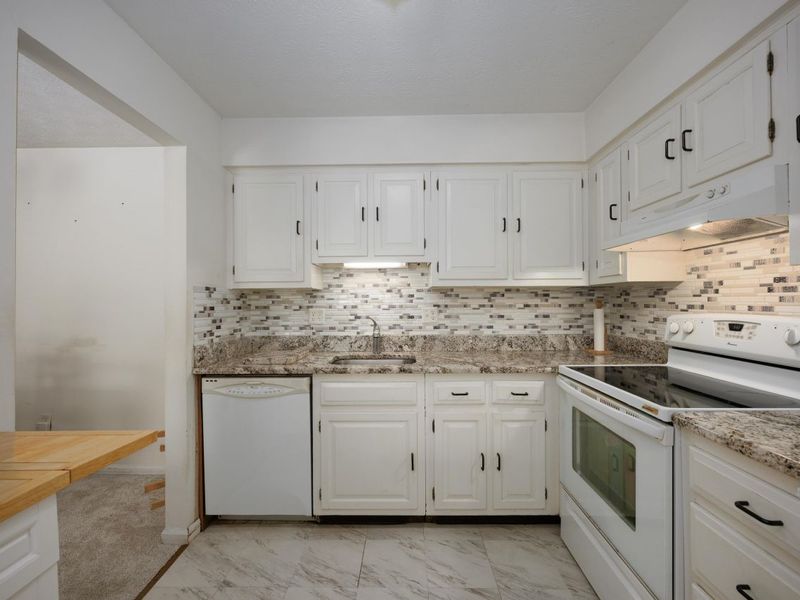 5275 Portland Street, Unit 202, Columbus, OH 43235 Photo 12