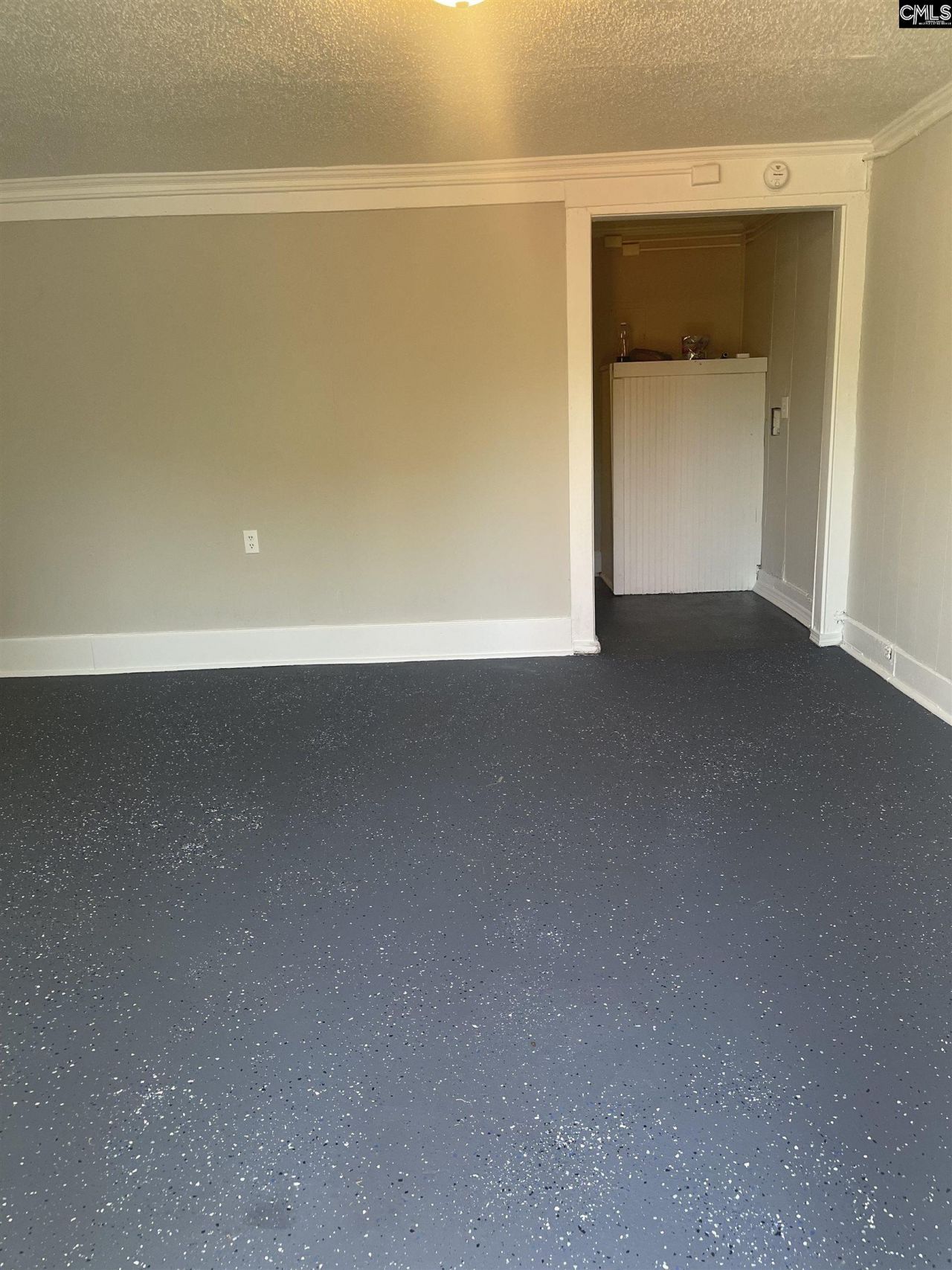 1113 Oympia Avenue Photo 4