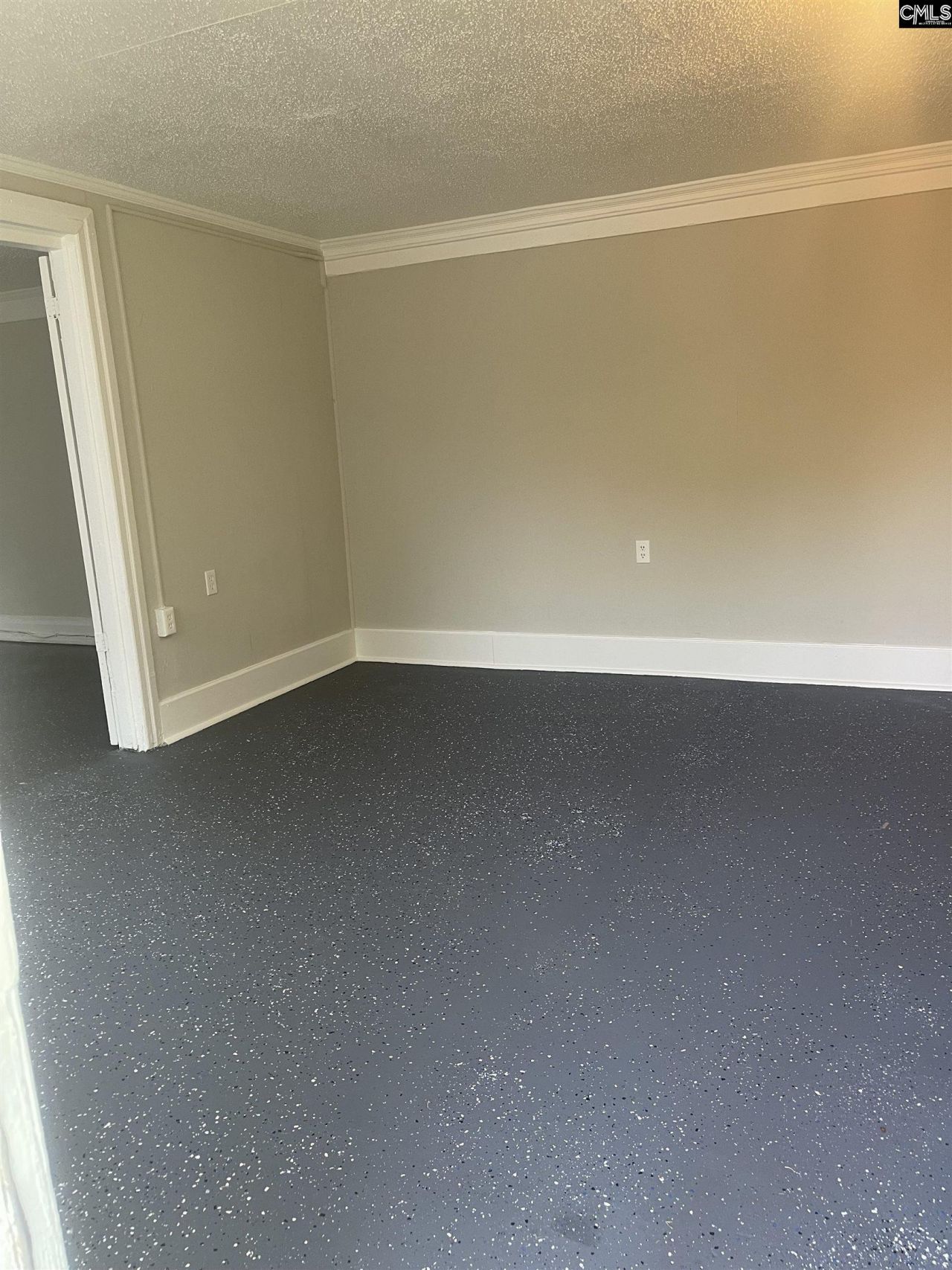 1113 Oympia Avenue Photo 5