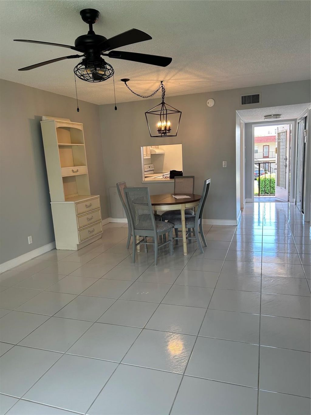 31 Abbey Lane, Unit 207, Delray Beach, FL 33446 Photo