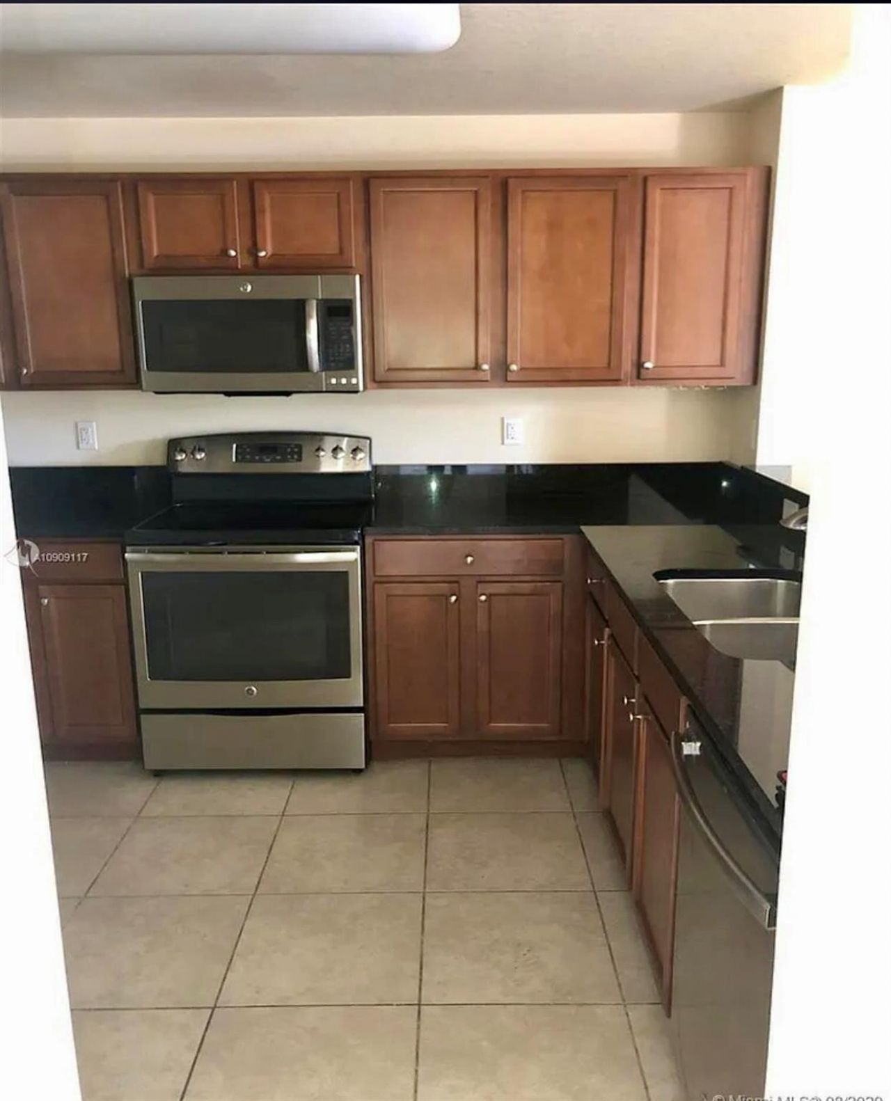 8650 NW 97th Avenue, Doral, FL 33178 Photo