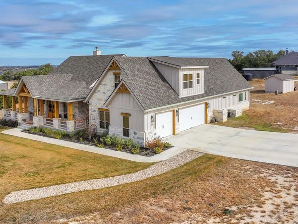 500 Yellow Senna PL, Liberty Hill, TX 78642