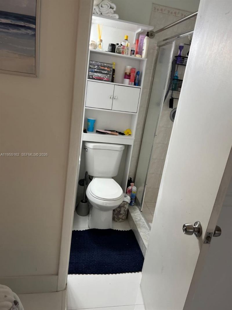 246 Poinciana Dr, Unit 504, Sunny Isles Beach, FL 33160 Photo