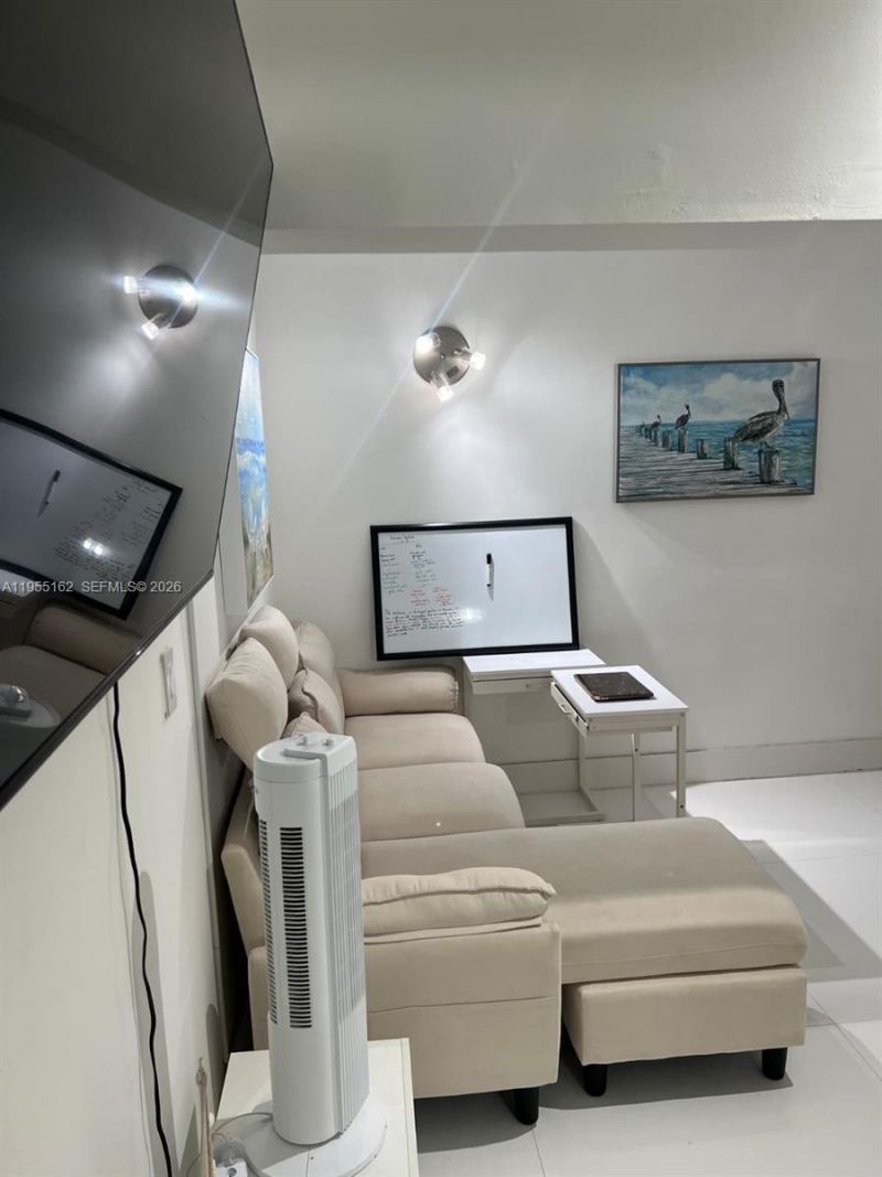 246 Poinciana Dr, Unit 504, Sunny Isles Beach, FL 33160 Photo