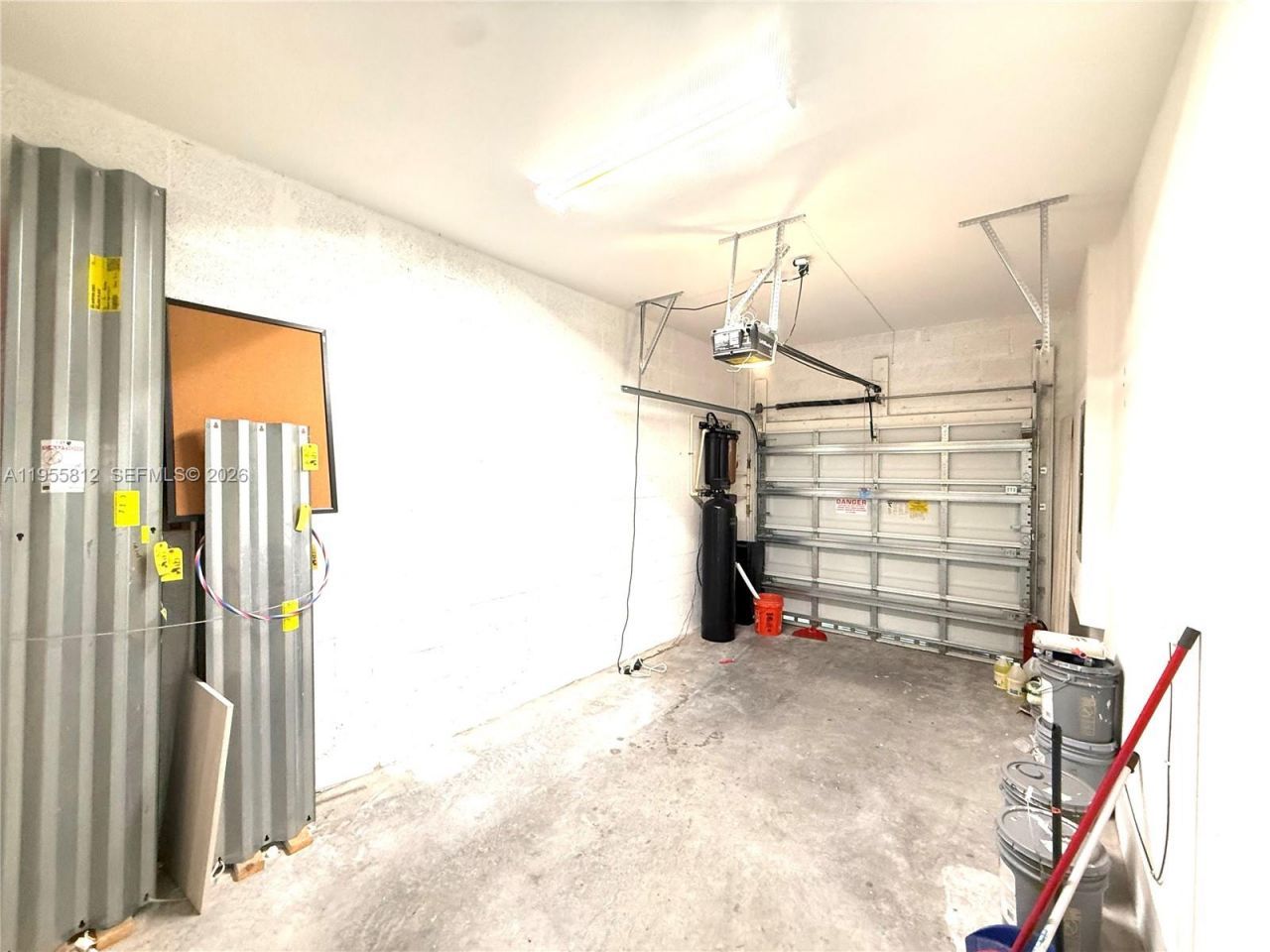 20861 NW 9th Path, Miami Gardens, FL 33169 Photo