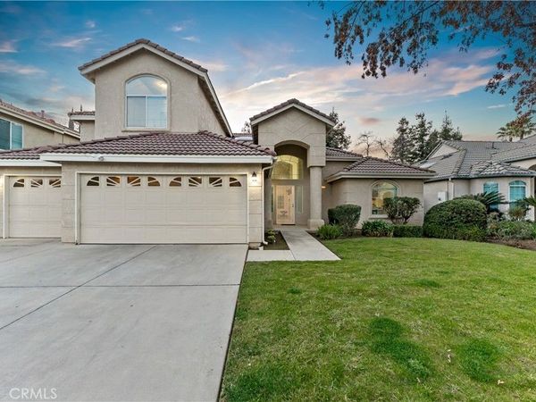 8847 N Woodrow, Fresno, CA 93720
