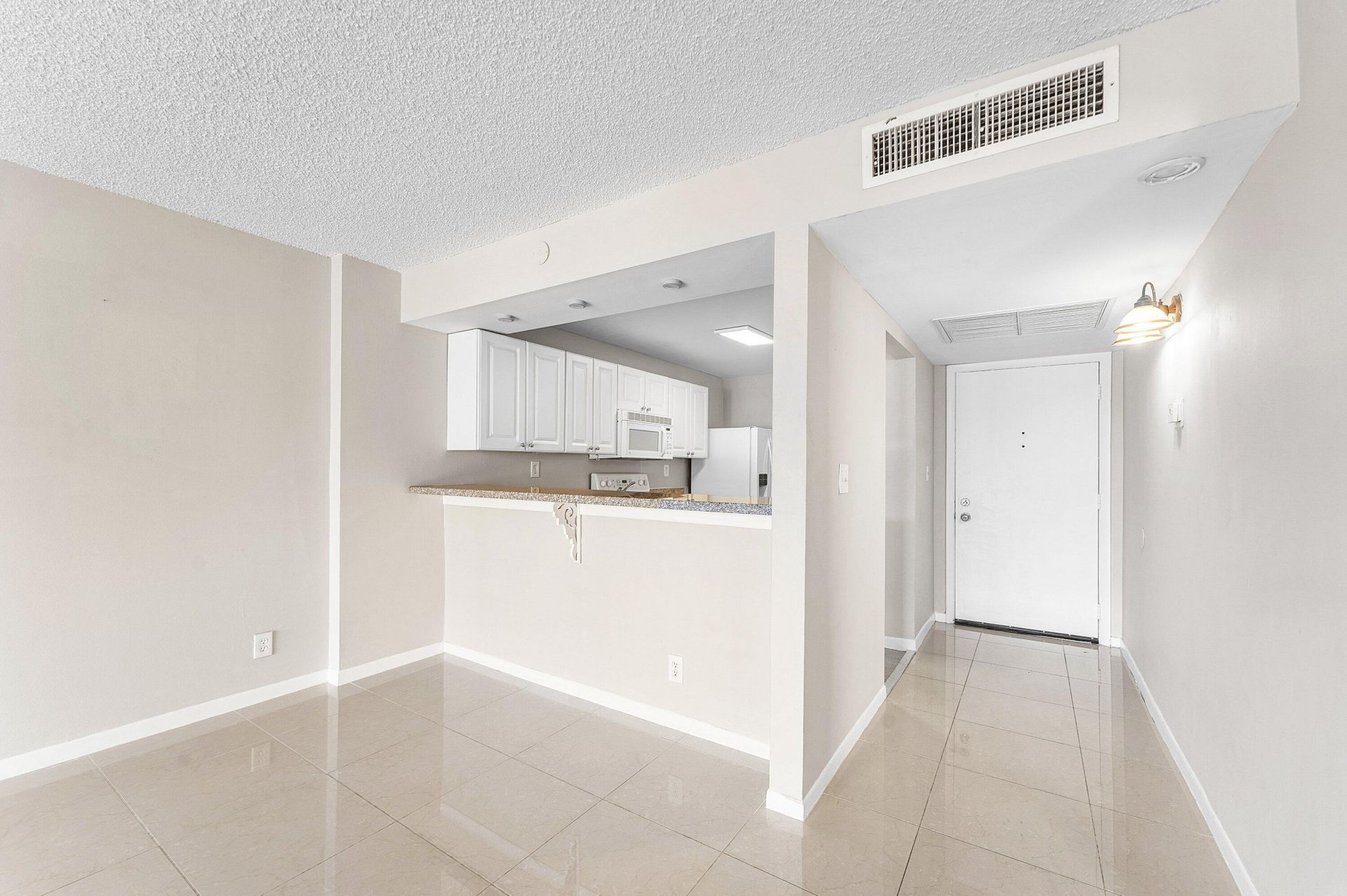 10 Royal Palm Way, Unit 203, Boca Raton, FL 33432 Photo