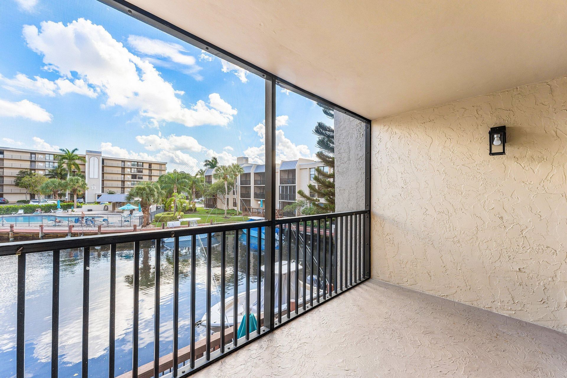 10 Royal Palm Way, Unit 203, Boca Raton, FL 33432 Photo