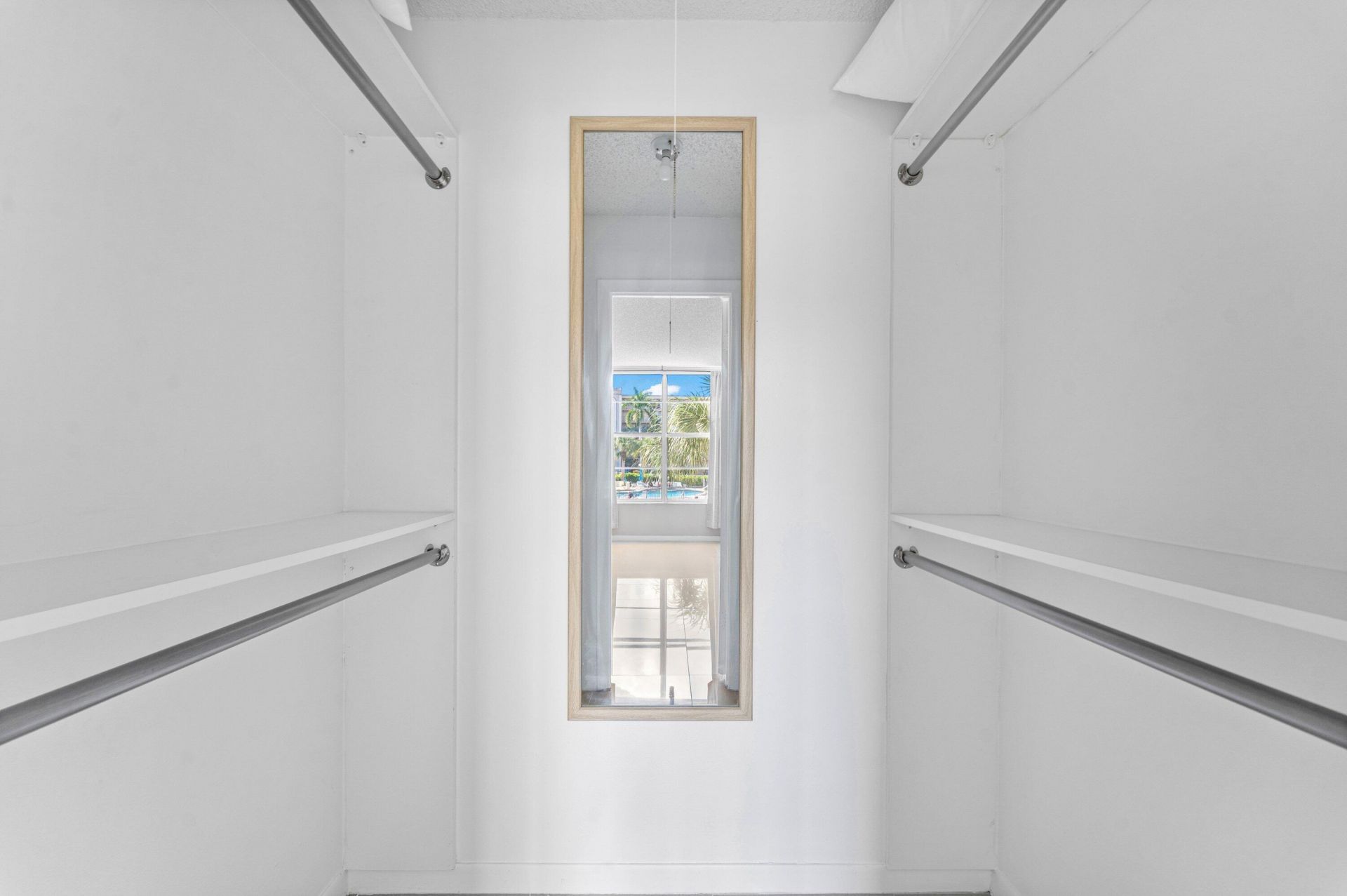 10 Royal Palm Way, Unit 203, Boca Raton, FL 33432 Photo