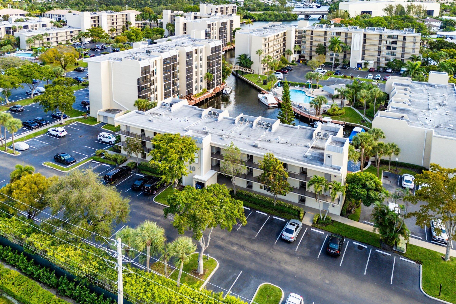 10 Royal Palm Way, Unit 203, Boca Raton, FL 33432 Photo