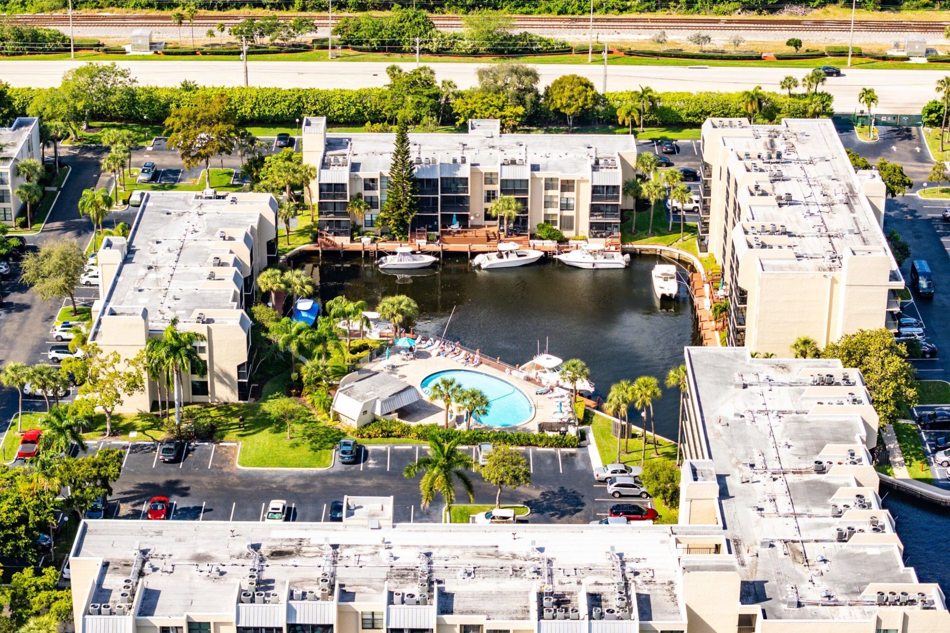 10 Royal Palm Way, Unit 203, Boca Raton, FL 33432 Photo