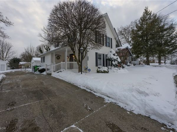 26 W Hiram Street, Barberton, OH 44203