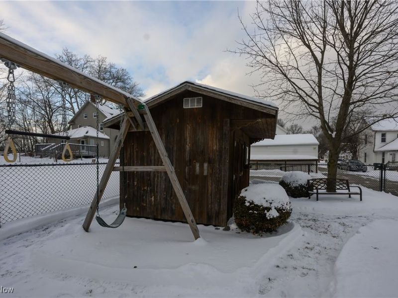 26 W Hiram Street, Barberton, OH 44203 Photo 11