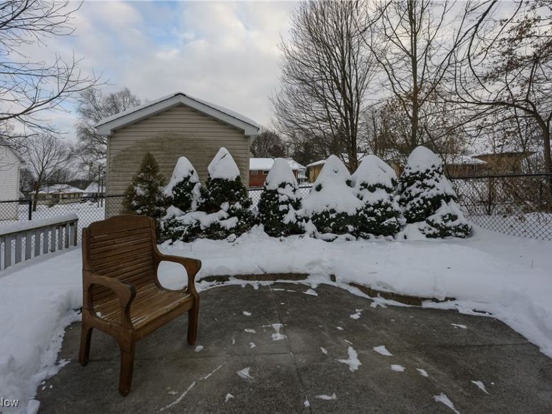 26 W Hiram Street, Barberton, OH 44203 Photo 12