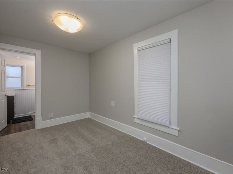 26 W Hiram Street, Barberton, OH 44203 Photo 22