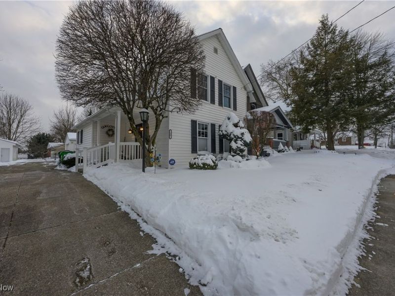 26 W Hiram Street, Barberton, OH 44203 Photo 3