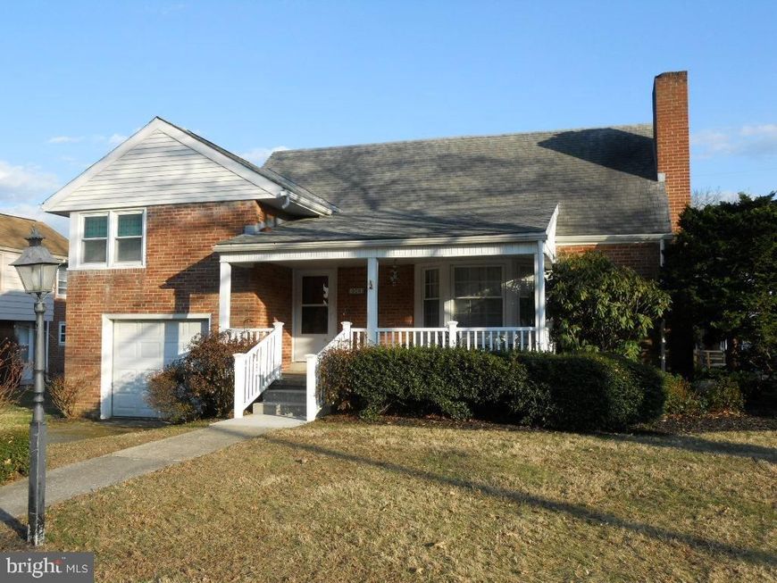 909 Brighton Avenue, Reading, PA 19606 Main Photo