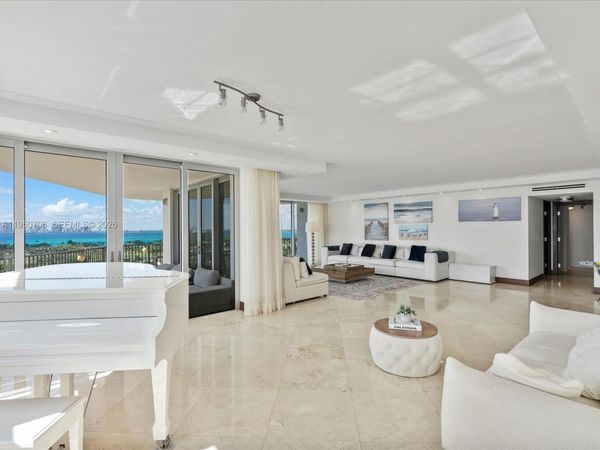 5660 Collins Ave , Unit 18A, Miami Beach, FL 33140