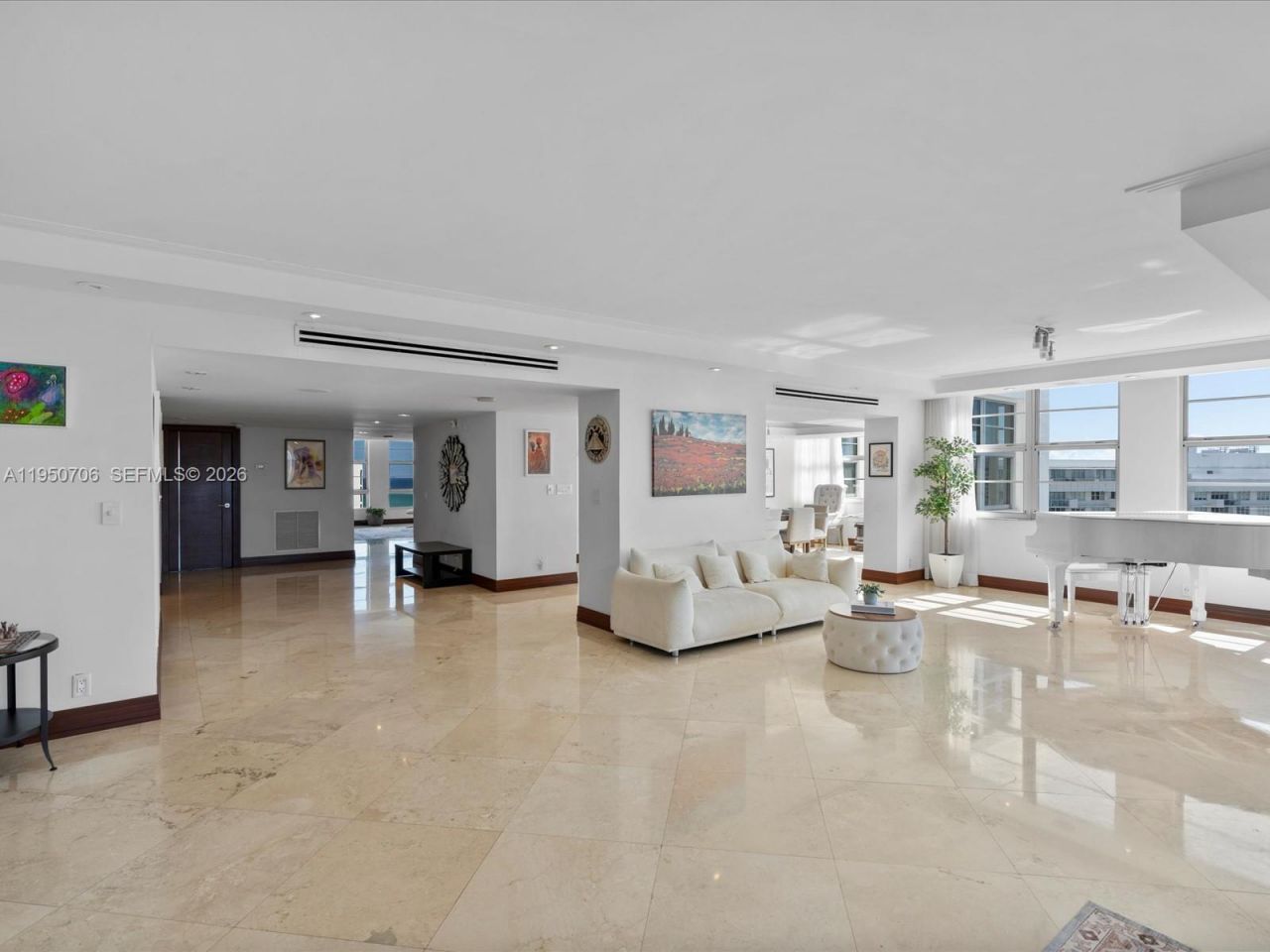 5660 Collins Ave , Unit 18A, Miami Beach, FL 33140 Photo