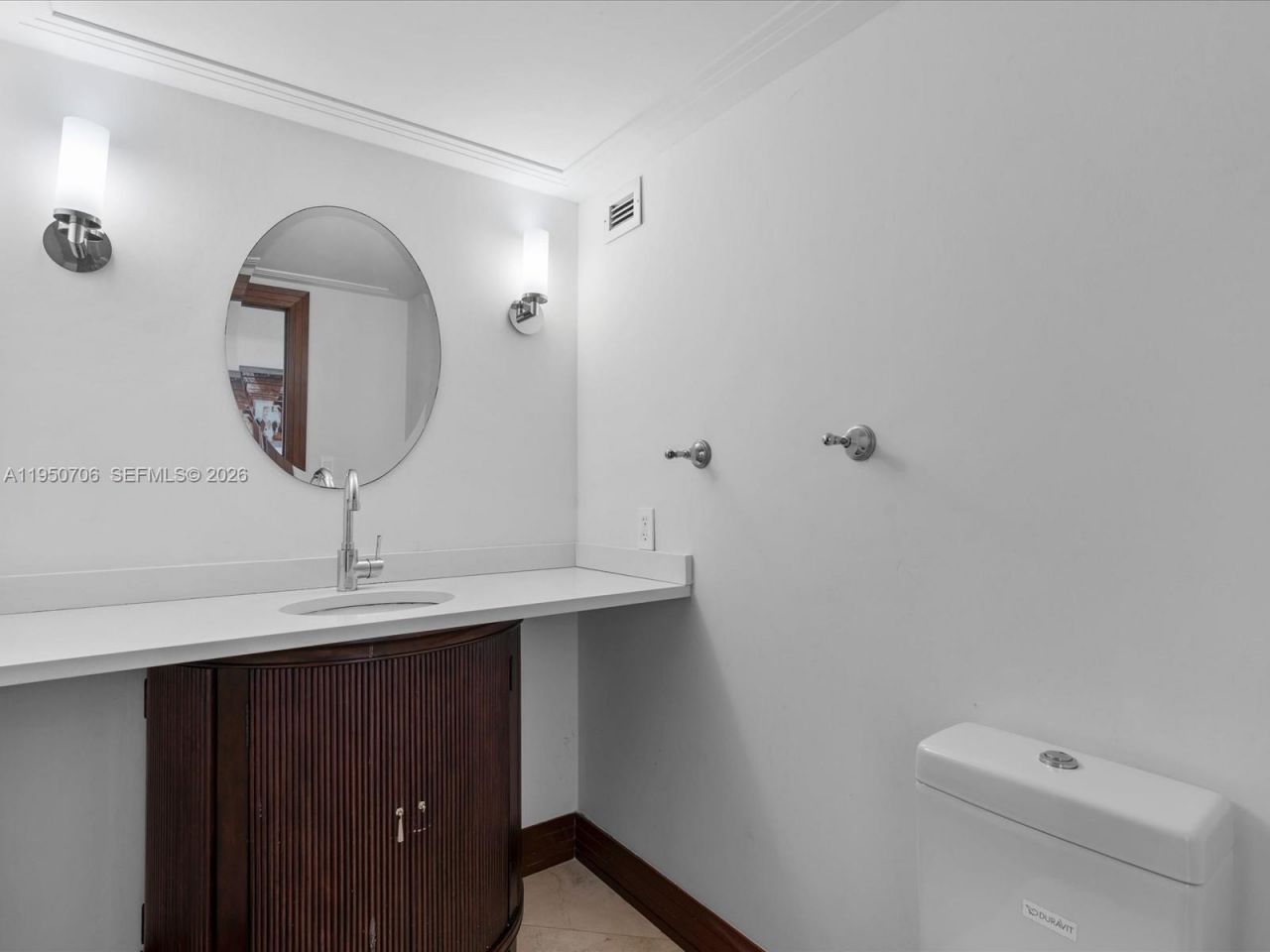 5660 Collins Ave , Unit 18A, Miami Beach, FL 33140 Photo