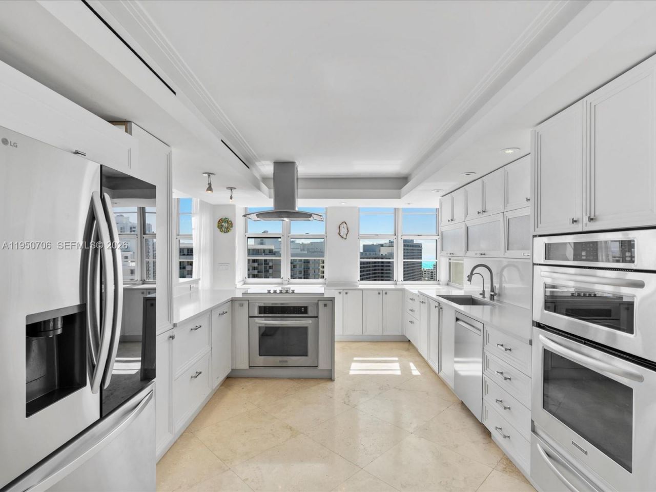 5660 Collins Ave , Unit 18A, Miami Beach, FL 33140 Photo