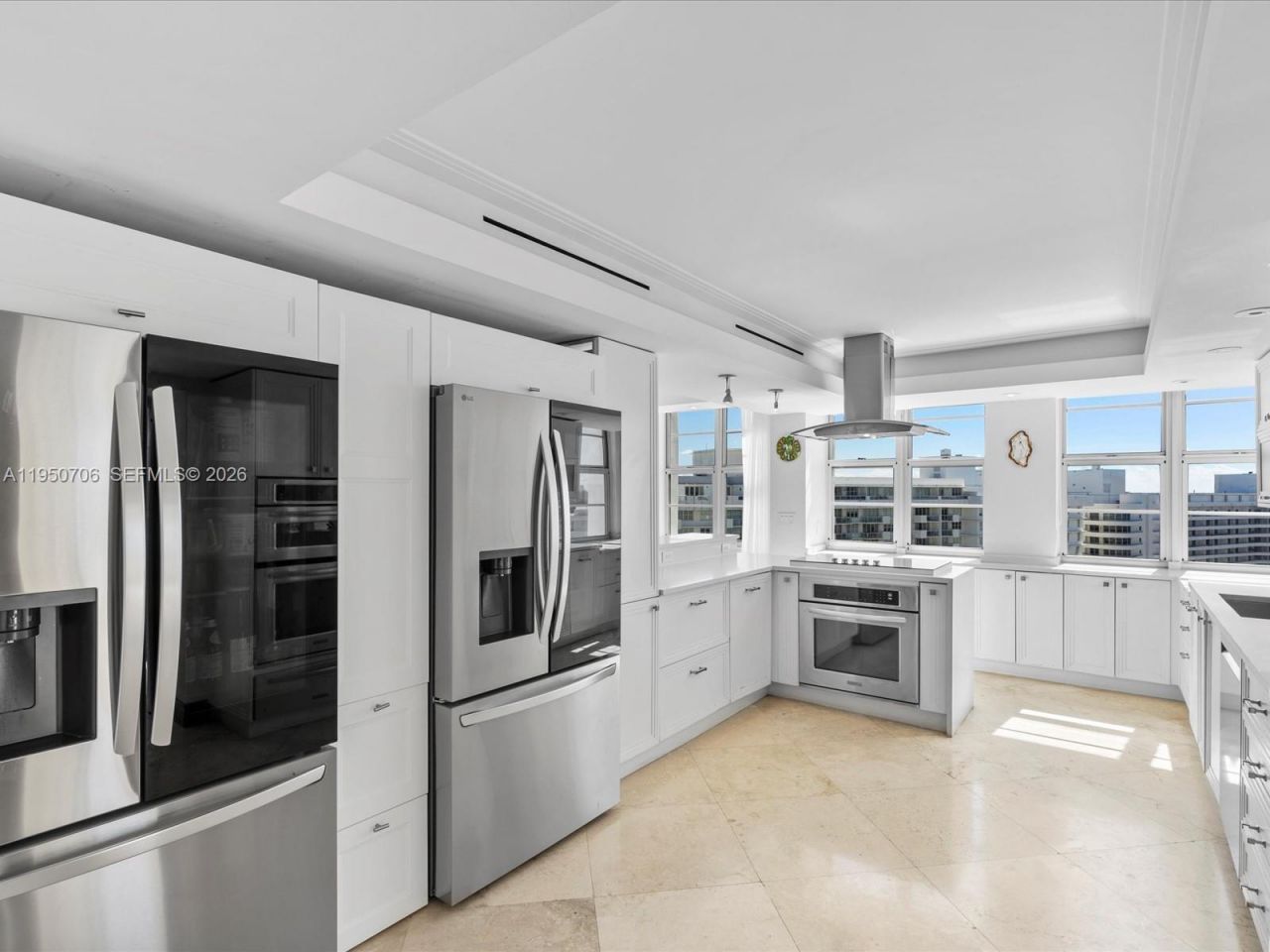 5660 Collins Ave , Unit 18A, Miami Beach, FL 33140 Photo