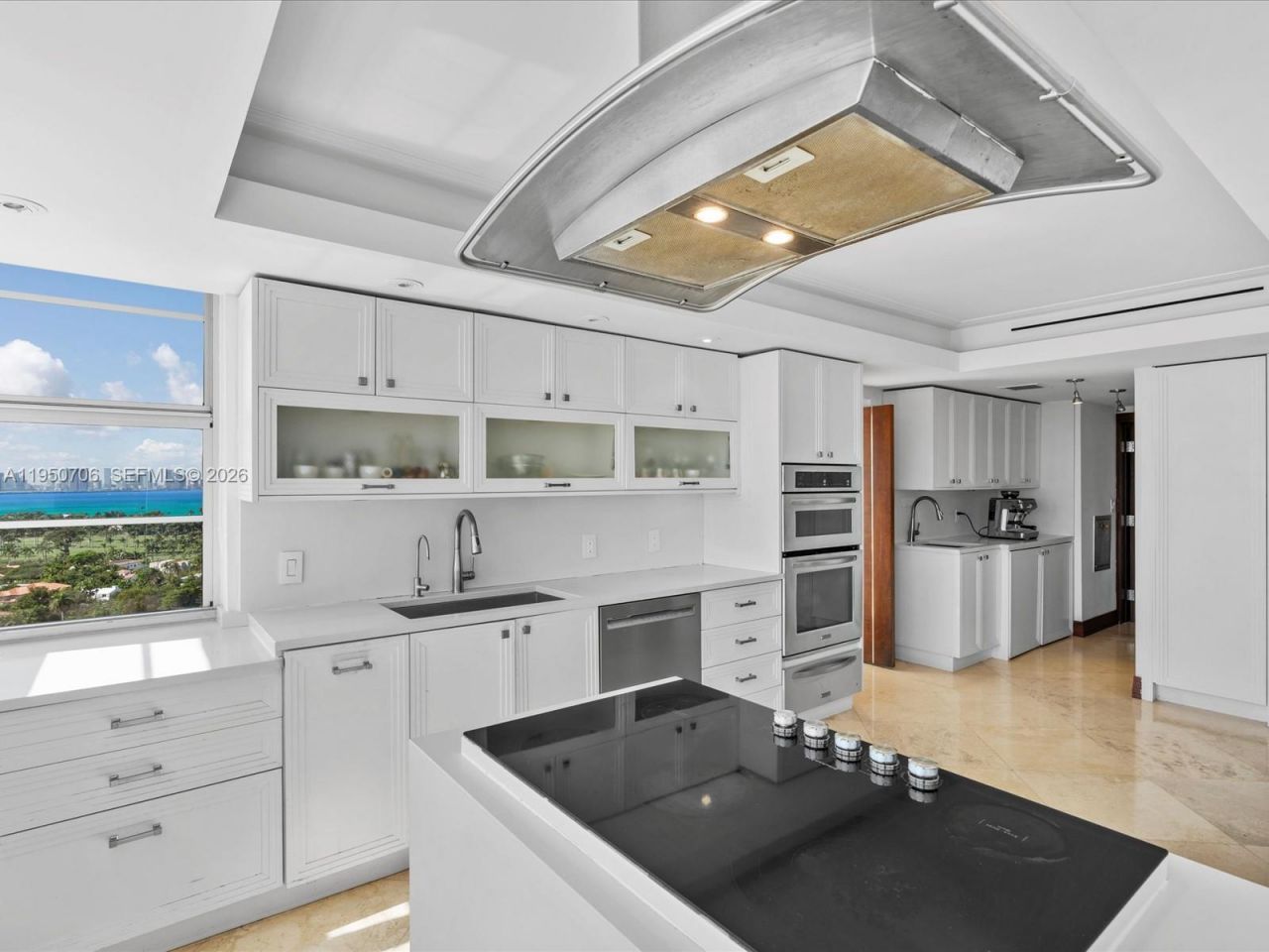 5660 Collins Ave , Unit 18A, Miami Beach, FL 33140 Photo